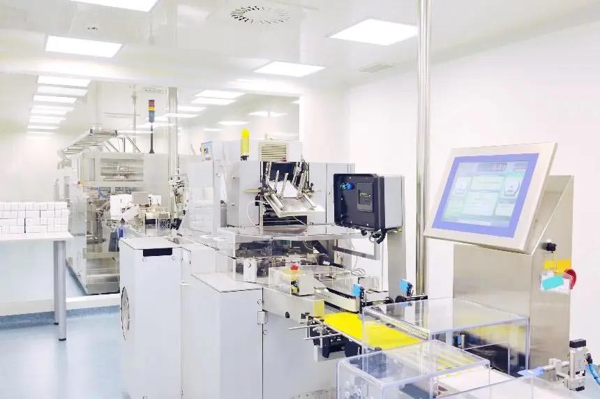 PC的攝像頭模組、電容屏連署部位、按鈕部位、光驅感應磁頭、接收天線等部位，均有FPC電路板的影子