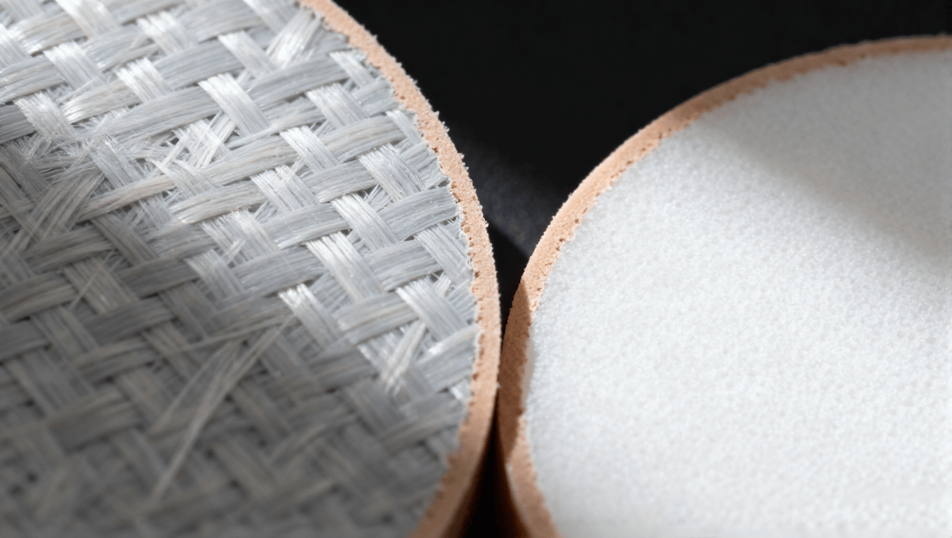 改性FR-4與PTFE光模塊PCB基材微觀對比 材料科學觀察感 改性FR-4與PTFE光模塊PCB基材微觀對比 材料科學觀察感